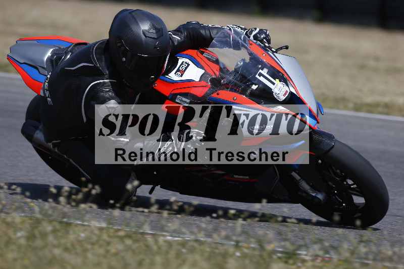 /Archiv-2023/28 05.06.2023 Moto Club Anneau du Rhin/rouge-expert/1